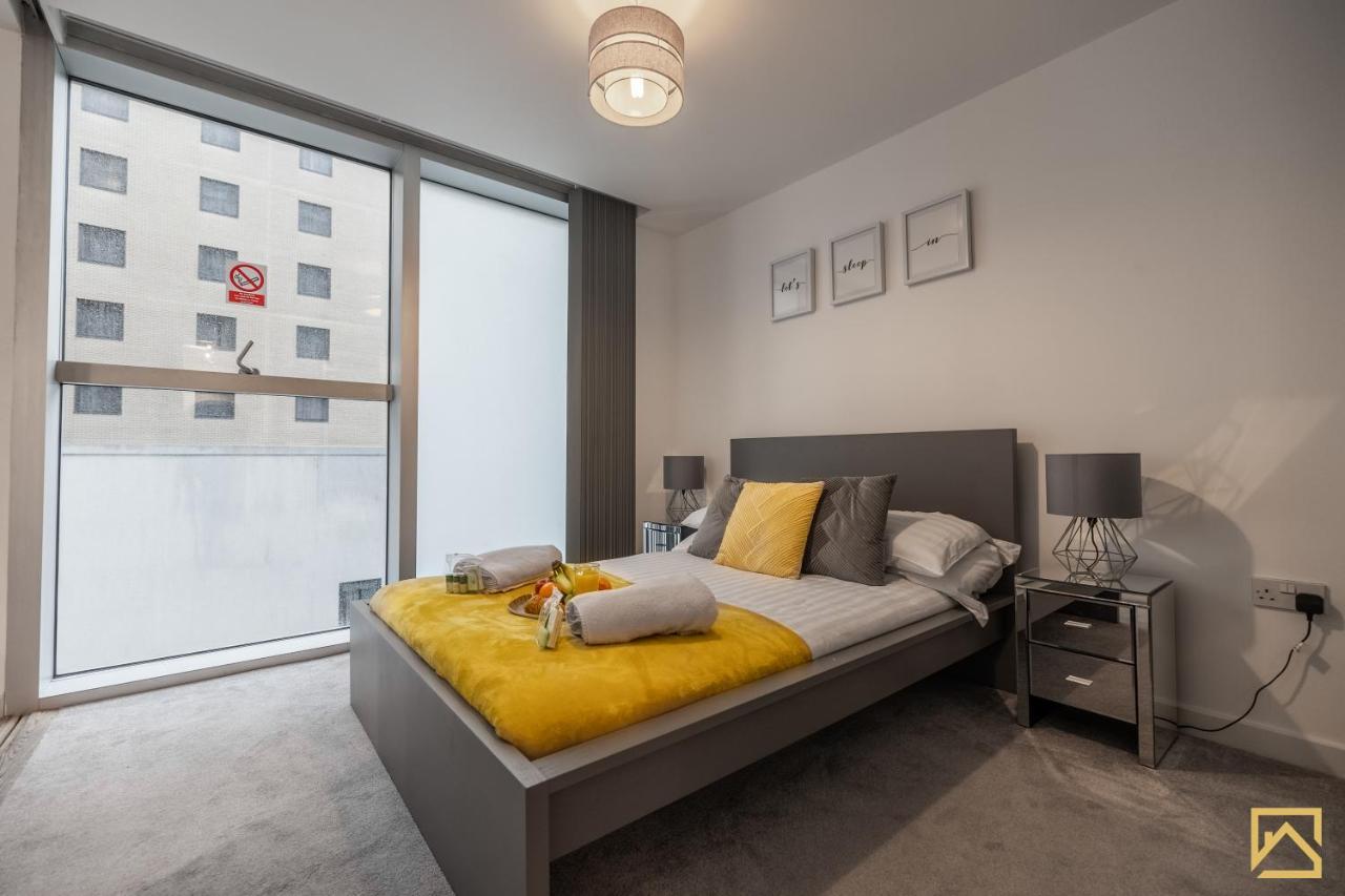 Modern 1 Bed In Central Mk, Free Parking, Smart Tv, Manhattan House By Valore Property Services Μίλτον Κέινς Εξωτερικό φωτογραφία